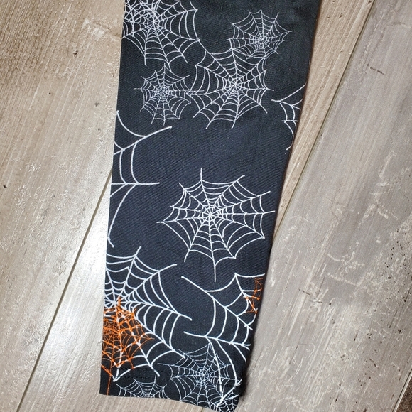 Just One Women's Halloween Leggings Black Orange Spiderwebs Size Small/Medium - Picture 8 of 15